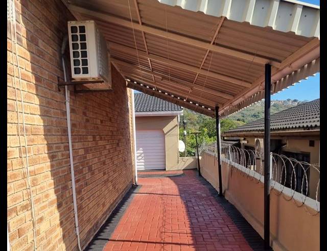 6 BEDROOM HOUSE FOR SALE IN SHALLCROSS